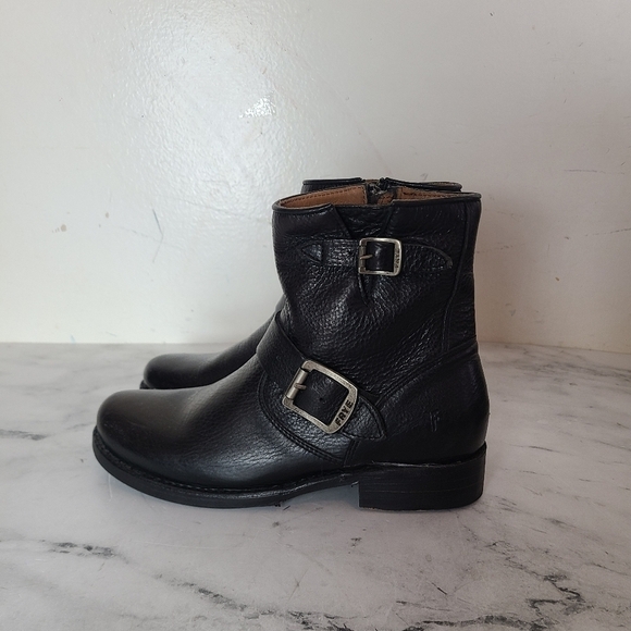 Frye Vicky Black Leather Moto Buckle Ankle Boots 6.5 NEW - Picture 4 of 8